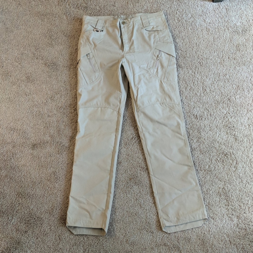 Medium Pants for Outdoorsy Lifestyle
